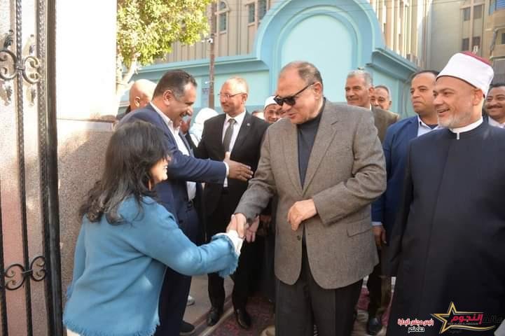 محافظ أسيوط يختتم جولاته للكنائس لتقديم التهنئة بعيد الميلاد المجيد 2 محافظ أسيوط يختتم جولاته للكنائس لتقديم التهنئة بعيد الميلاد المجيد