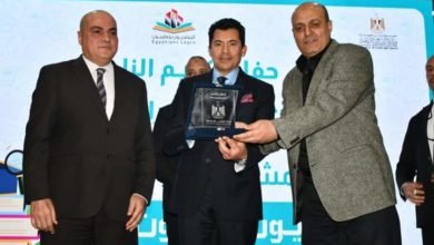 وزير الشباب والرياضة يكرم ذوي القدارات والهمم الناجحين بمشروع "المصريون يتعلمون"