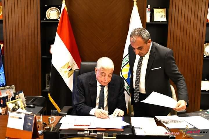محافظ جنوب سيناء 370 حالة تصالح علي مخالفات البناء لأهالي مدينة شرم الشيخ 2 محافظ جنوب سيناء 370 حالة تصالح علي مخالفات البناء لأهالي مدينة شرم الشيخ