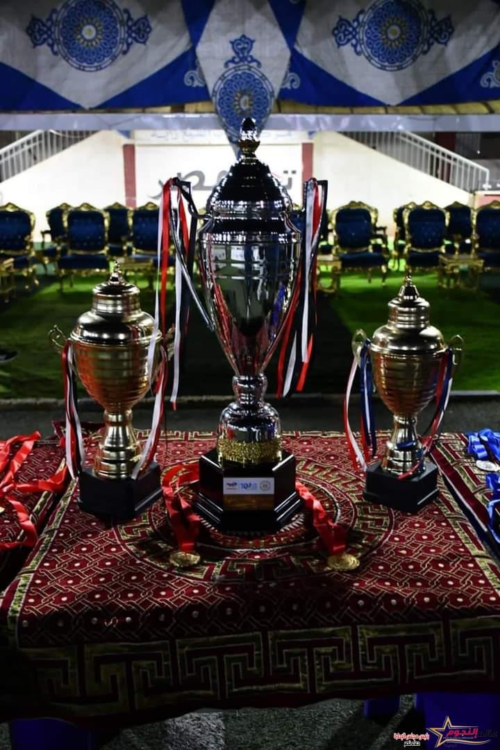 وزير الرياضة يُكرم مركز شباب فايد بعد تتويجه بدوري مراكز الشباب توتال انرجيز بالإسماعيلية 3 وزير الرياضة يُكرم مركز شباب فايد بعد تتويجه بدوري مراكز الشباب توتال انرجيز بالإسماعيلية