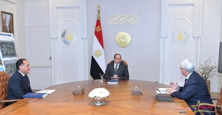 السيسي يجتمع مع رئيس مجلس الوزراء ووزير التعليم العالي والبحث العلمي