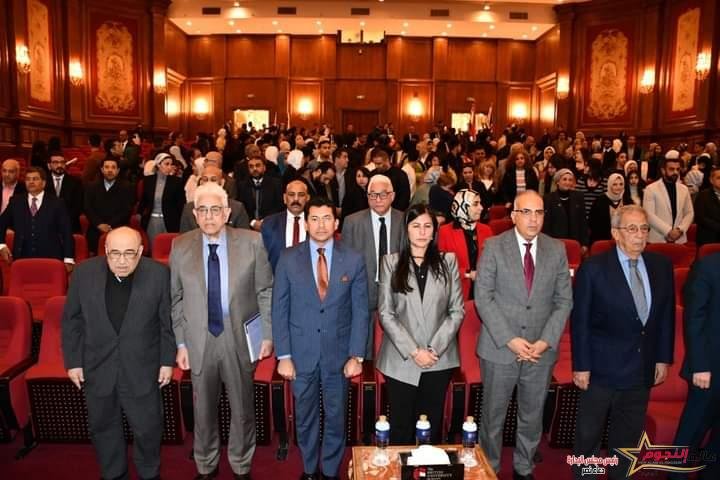 وزيرا الشباب والرياضة والموارد المائية والري يشهدا حفل تخرج الطلبة الأوائل بالجامعة البريطانية 
