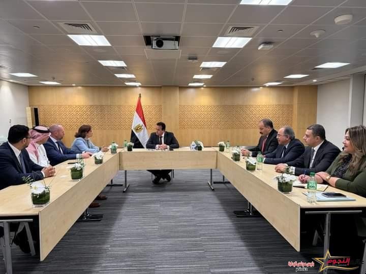 عبد الغفار يبحث مع «جونسون آند جونسون» التحديات والفرص المتاحة لتعزيز التعاون 2 عبد الغفار يبحث مع «جونسون آند جونسون» التحديات والفرص المتاحة لتعزيز التعاون