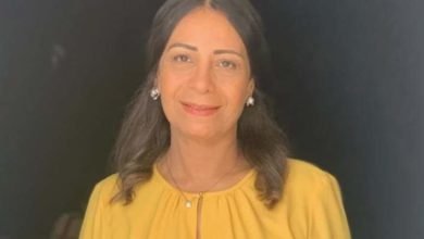 إصابة الفنانة عفاف مصطفى بعينها بكواليس تصوير مسلسل "بـ 100 راجل"
