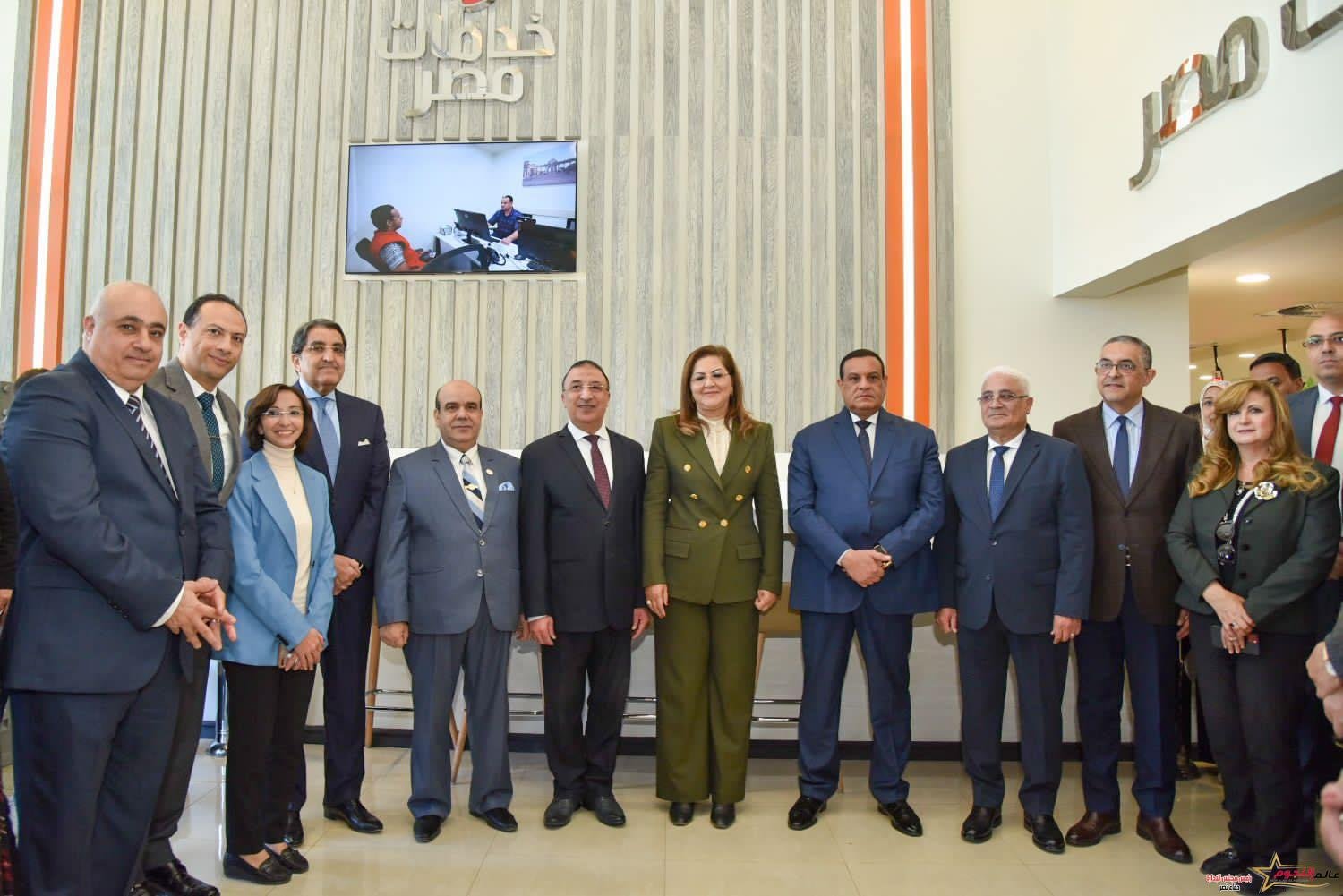 محافظ الإسكندرية ووزيرا التخطيط والتنمية المحلية يتفقدون مركز السيطرة الموحد للشبكة الوطنية للطوارئ والسلامة العامة 2 محافظ الإسكندرية ووزيرا التخطيط والتنمية المحلية يتفقدون مركز السيطرة الموحد للشبكة الوطنية للطوارئ والسلامة العامة