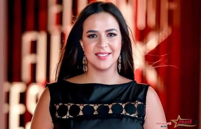 ايمي سمير غانم .. كنت انتظر كلمة "مبروك يانونو" من سمير ودلال بعد تكريمي بالأقصر