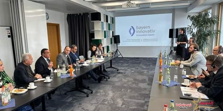 وزير التنمية المحلية يلتقى عدداً من ممثلي الشركات الألمانية العاملة فى مجالات الابتكار والتنمية الصناعية 