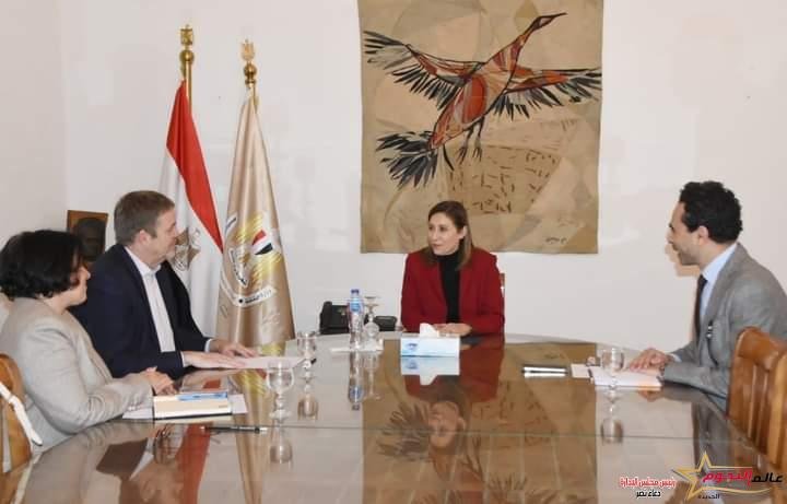 وزيرة الثقافة تلتقي مدير المجلس البريطاني لبحث المزيد من التعاون خلال الفترة المقبلة 