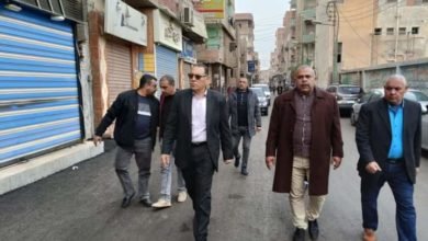 محافظ الشرقية يفاجئ المنشآت التعليمية والخدمية بمدينة مشتول السوق ويتابع أعمال الرصف والتطوير الجارية بشوارع المدينة 