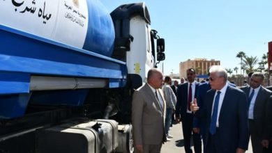  وزارة التضامن الاجتماعي تدعم محافظة جنوب سيناء بسيارتين لتوصيل المياه للتجمعات البدوية