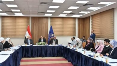 رئيس هيئة الدواء المصرية يستقبل وفد دستور الأدوية الأمريكي لبحث سبل التعاون المشترك 