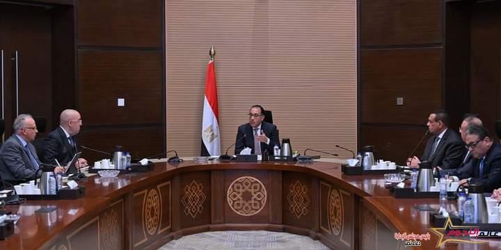 رئيس الوزراء يتابع مشروع تطوير وتوسعة طريق الكورنيش بالإسكندرية