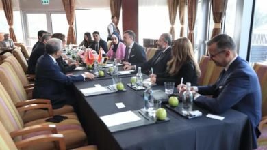 عيسي يلتقي وزيرة السياحة والصناعة بالمملكة المغربية لبحث سبل تعزيز التعاون المشترك بين البلدين في مجال السياحة
