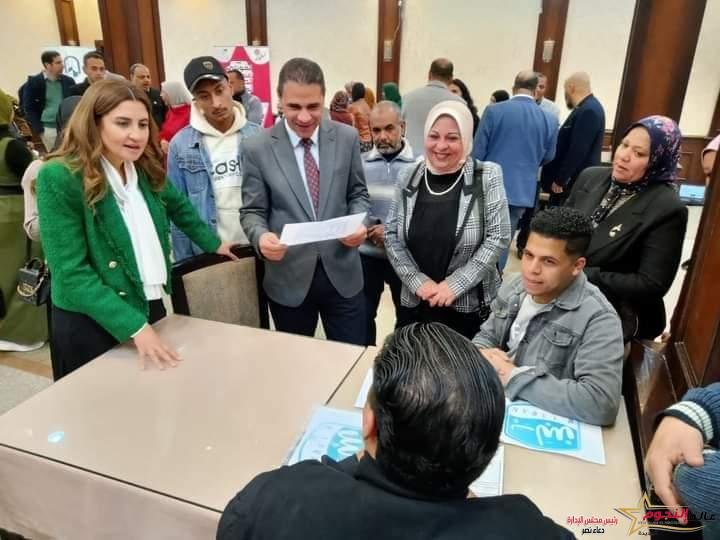 وزارة الشباب والرياضة ومنظمة العمل الدولية تفتتحان ملتقي توظيف الشباب "مشروع فرصة" بمحافظة اسيوط 2 وزارة الشباب والرياضة ومنظمة العمل الدولية تفتتحان ملتقي توظيف الشباب "مشروع فرصة" بمحافظة اسيوط