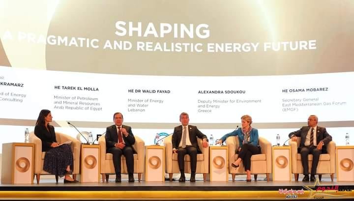 الملا يشارك في جلسة ( تشكيل مستقبل عملي وواقعي للطاقة ) ضمن جلسات المؤتمر الاستراتيجي بمؤتمر ومعرض مصر الدولي للطاقة ايجبس 2024