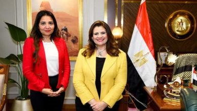 وزيرة الهجرة تلتقي مدير برامج المسئولية المجتمعية في "توتال"