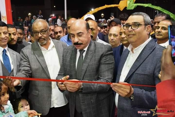 محافظ أسوان يفتتح معرض "أهلاً رمضان" للسلع الغذائية بأسعار مخفضة تتراوح ما بين 20 % إلى 30 %