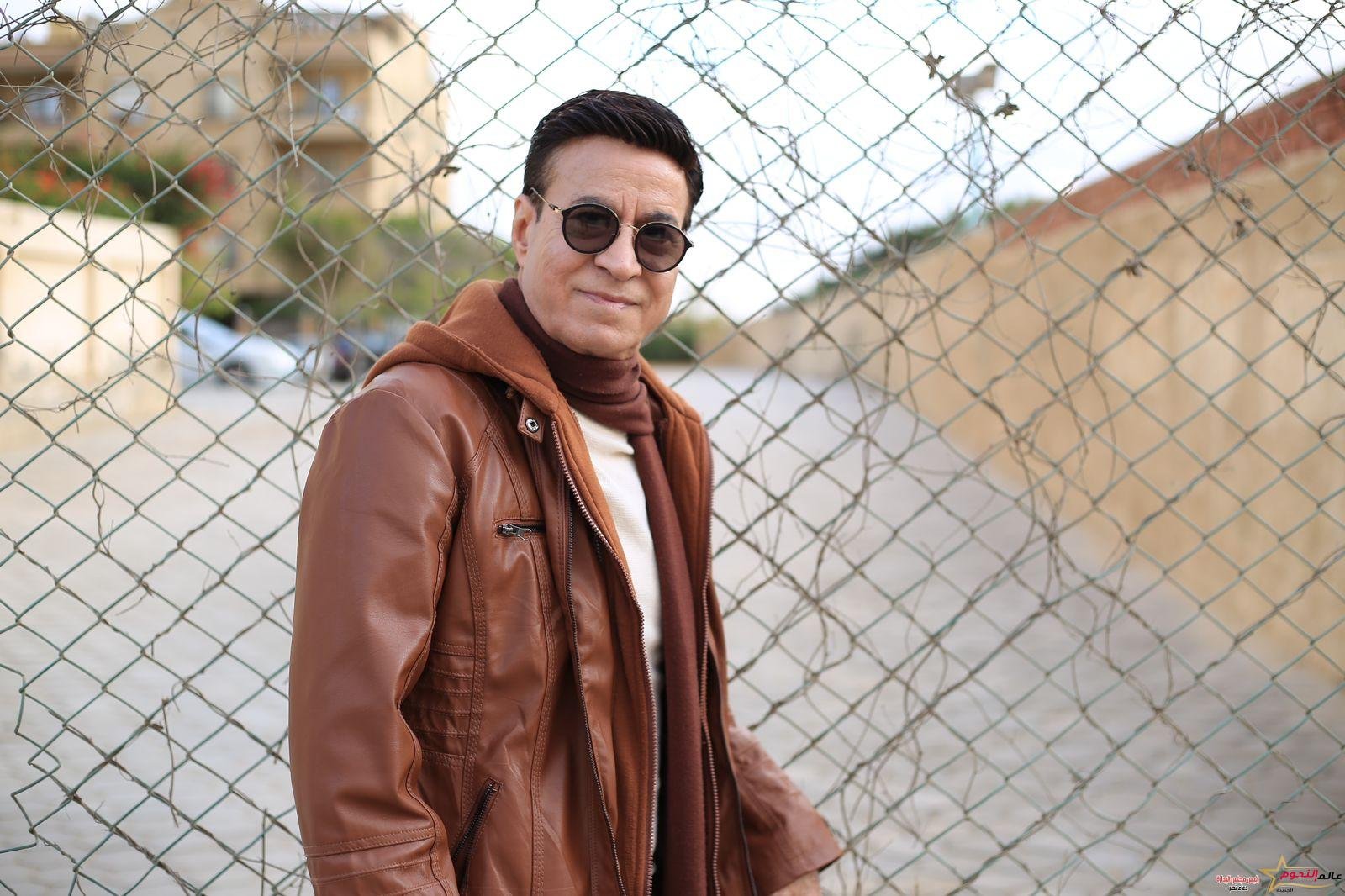 حلمي عبد الباقي يطرح أحدث أغانيه "بلا عيش وملح" .. فيديو