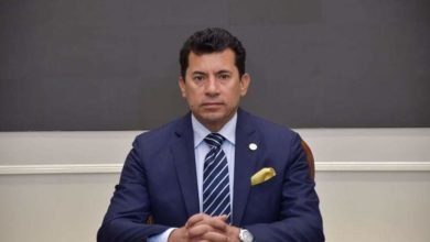 وزير الرياضة: حسام حسن من أساطير الكرة المصرية ويحترم صلاح