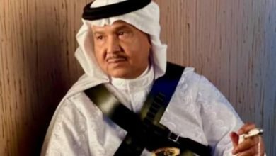 محمد عبده يغني "قصة العوجا" للموسيقار طلال احتفالًا بيوم التأسيس