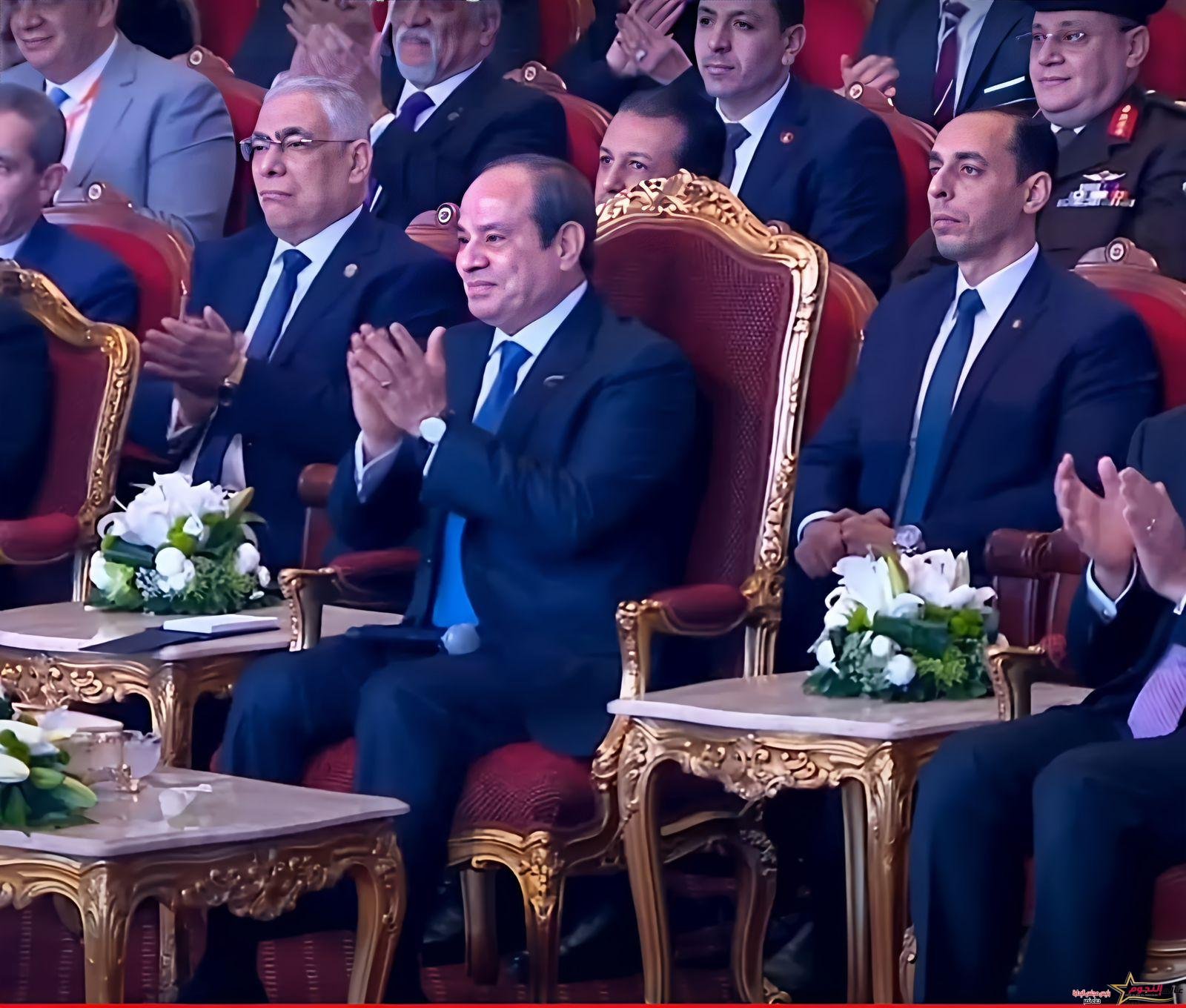 الرئيس عبد الفتاح السيسي لـ"حسين الجسمي": أنت أخويا ووجودك معانا رسالة 2 الرئيس عبد الفتاح السيسي لـ"حسين الجسمي": أنت أخويا ووجودك معانا رسالة