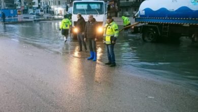 الشريف يشدد على رؤساء الأحياء وجميع الأجهزة التنفيذية باستمرار متابعة تصريف مياه الأمطار بجميع المناطق الساخنة 