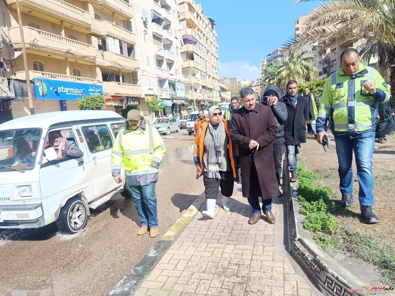 الشريف يشدد على رؤساء الأحياء وجميع الأجهزة التنفيذية باستمرار متابعة تصريف مياه الأمطار بجميع المناطق الساخنة 