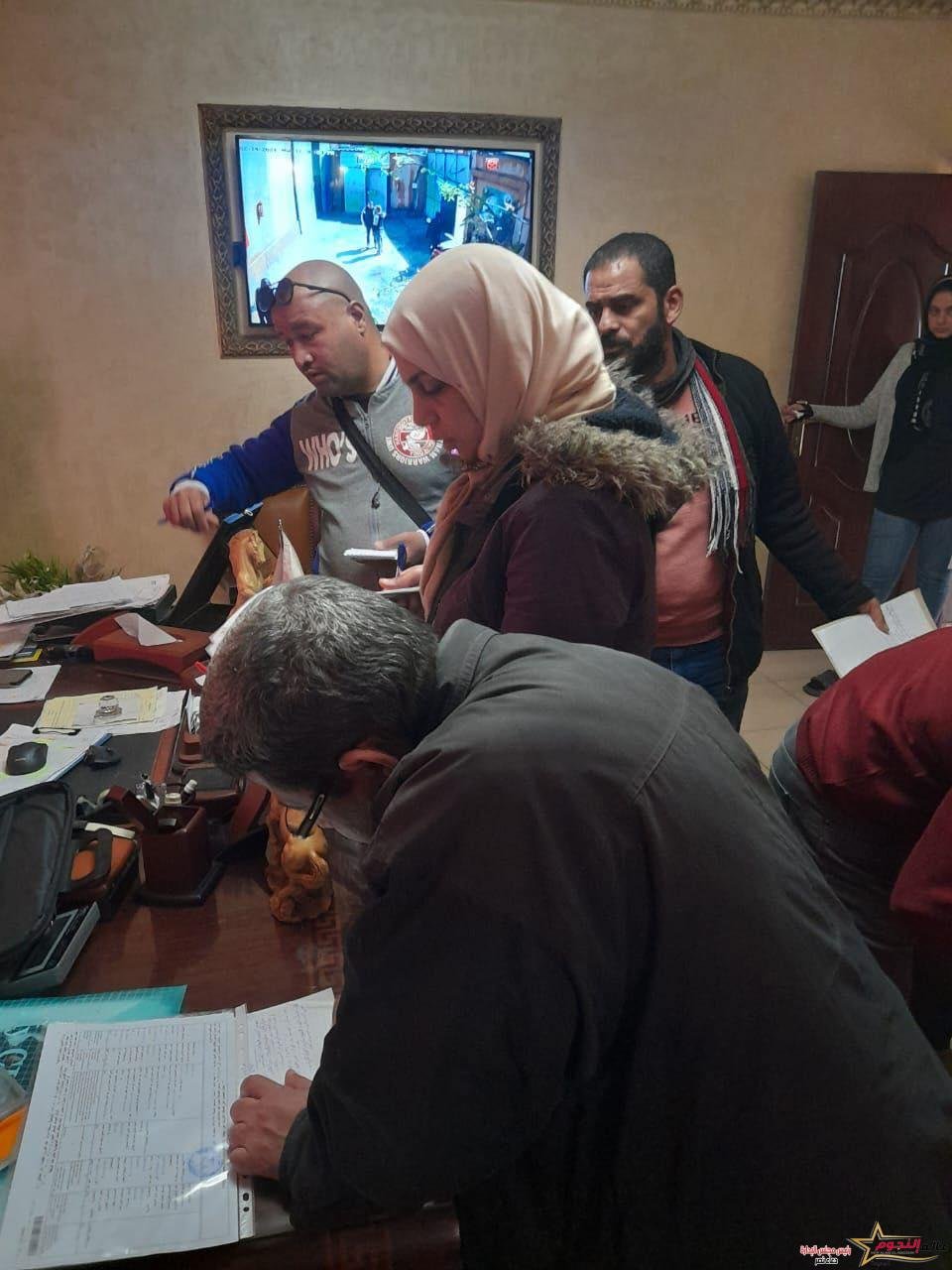 محافظ الإسكندرية يشدد على ردع كافة الممارسات الاحتكارية داخل الأسواق وإتخاذ كافة الإجراءات القانونية ضد المخالفين 2 محافظ الإسكندرية يشدد على ردع كافة الممارسات الاحتكارية داخل الأسواق وإتخاذ كافة الإجراءات القانونية ضد المخالفين