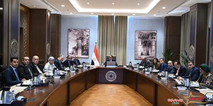 الحكومة تبدأ الإجراءات التنفيذية لطرح إدارة وتشغيل المطارات بشركات القطاع الخاص