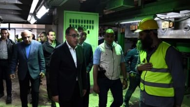 رئيس الوزراء يبدأ جولة تفقدية بعدد من المشروعات الصناعية والبترولية بمحافظتي البحيرة والإسكندرية