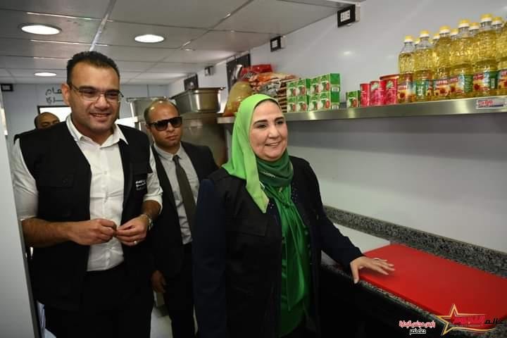 وزيرة التضامن الاجتماعي تدشن حملة بنك الطعام "إفطار صائم" خلال شهر رمضان المعظم 2 وزيرة التضامن الاجتماعي تدشن حملة بنك الطعام "إفطار صائم" خلال شهر رمضان المعظم
