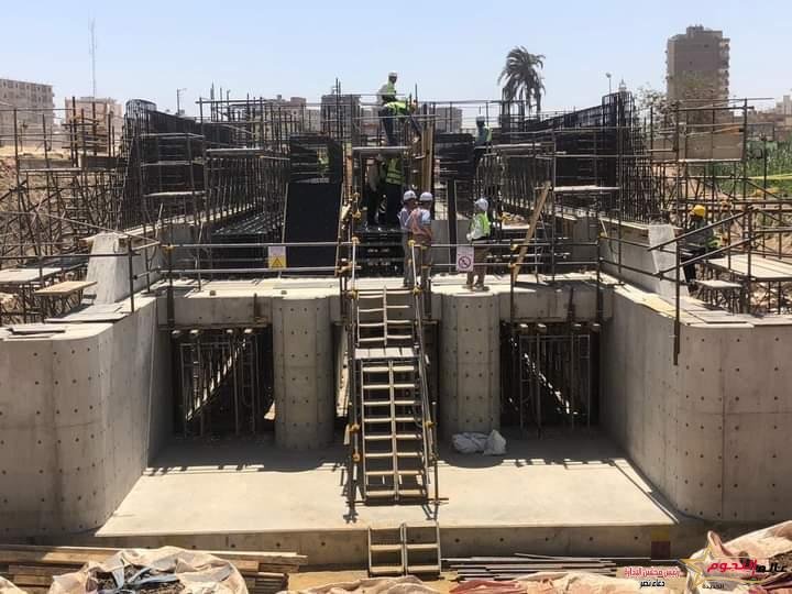 محافظ أسيوط يشيد بنسب التنفيذ بمشروع قناطر ديروط الجديدة والانتهاء من تنفيذ 47 % من المشروع