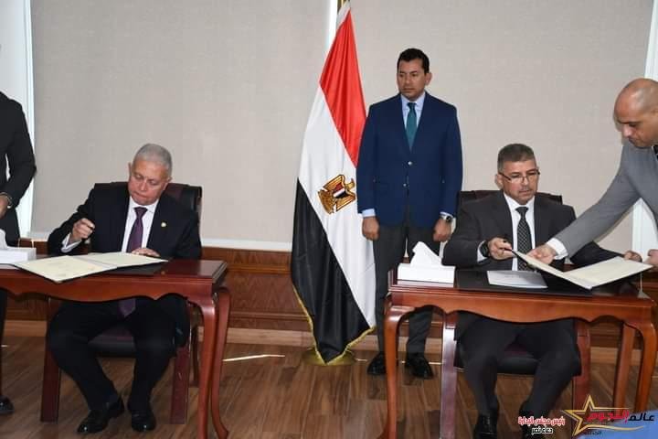 وزارة الشباب والرياضة ومؤسسة البحث العلمي توقعان بروتوكول تعاون مشترك لإطلاق المهارات الإبداعية وتثقيف الشباب