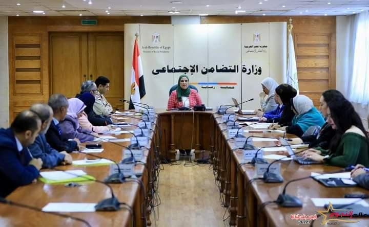 القباج تترأس اجتماع اللجنة الوزارية لحماية وتمكين العمالة غير المنتظمة