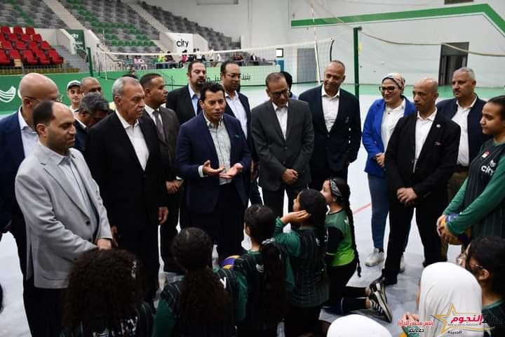 وزير الرياضة يفتتح حمام السباحة الأولمبي في نادى سيتي كلوب ببنها 3 وزير الرياضة يفتتح حمام السباحة الأولمبي في نادى سيتي كلوب ببنها