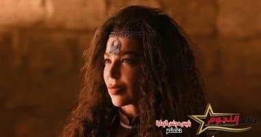 سوزان نجم الدين تلعب دور ألينار في مسلسل كريم عبد العزيز الحشاشين
