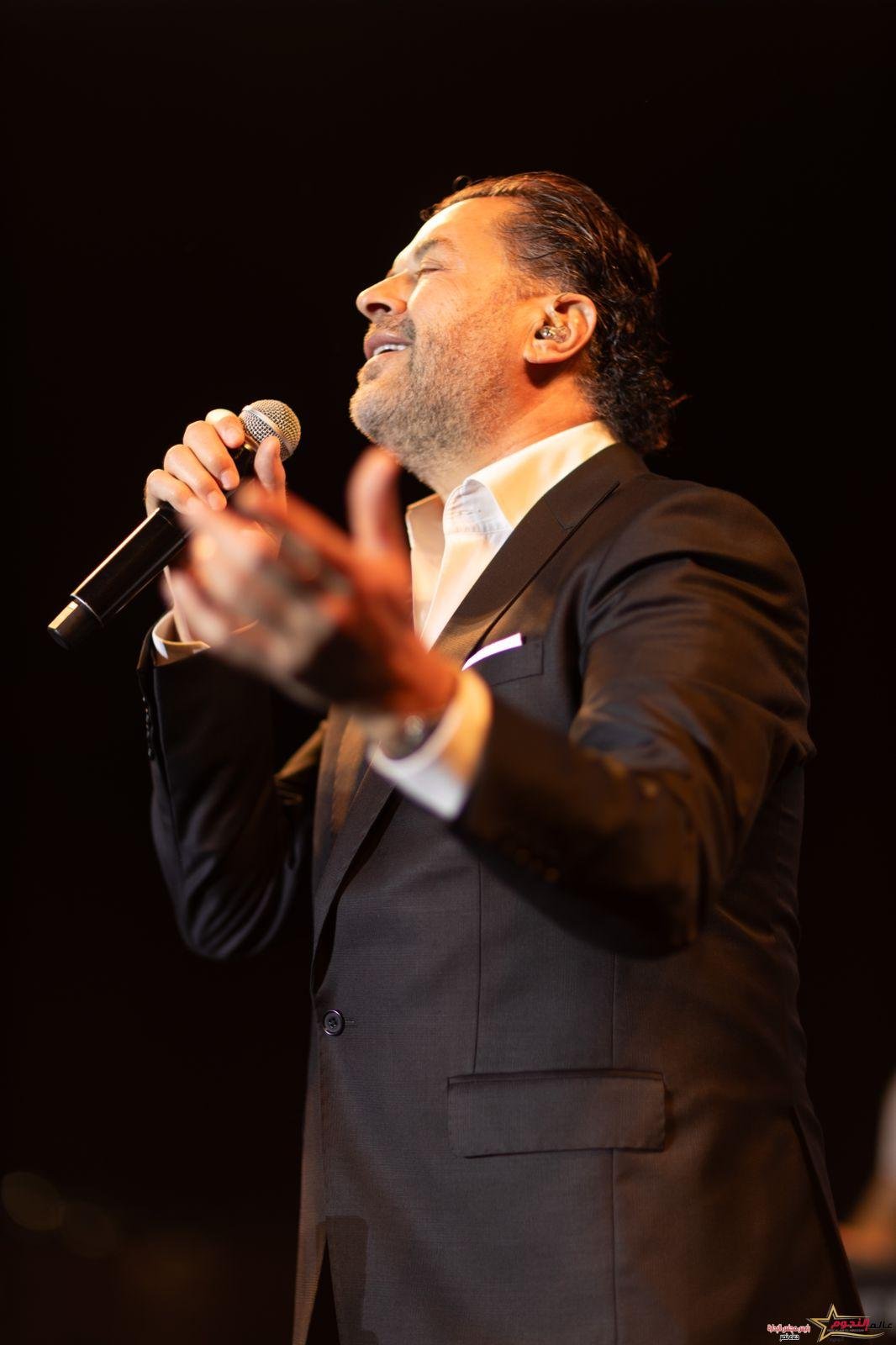 راغب علامة يجمع حوله النجوم في سحور رمضاني في القاهرة