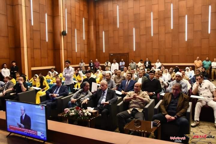 محافظ جنوب سيناء يشهد خطاب تنصيب الرئيس السيسي لفترة رئاسية جديدة