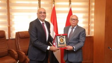 باسل رحمي يجتمع مع اللواء عادل الغضبان لمناقشة تنفيذ خطة متكاملة للنهوض بالمشروعات الصناعية ببورسعيد