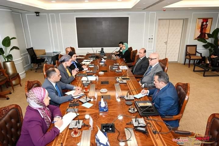 وزيرا الإسكان والبيئة يناقشان مقترحات إدارة وتشغيل مشروع تطوير موقع التجلى الأعظم فوق أرض السلام 2 وزيرا الإسكان والبيئة يناقشان مقترحات إدارة وتشغيل مشروع تطوير موقع التجلى الأعظم فوق أرض السلام