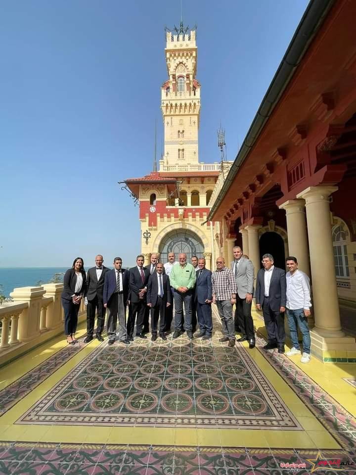 إطلاق حمامة السلام من قلب ستاد الإسكندرية ترحيبا بجلالة الملك احمد فؤاد الثاني ملك مصر السابق 4 إطلاق حمامة السلام من قلب ستاد الإسكندرية ترحيبا بجلالة الملك احمد فؤاد الثاني ملك مصر السابق