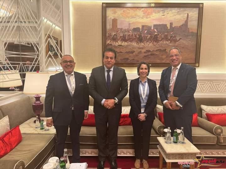 وزير الصحة يبحث مع شركة «أبوت» نقل تكنولوجيا التصنيع الدوائي للسوق المصري 