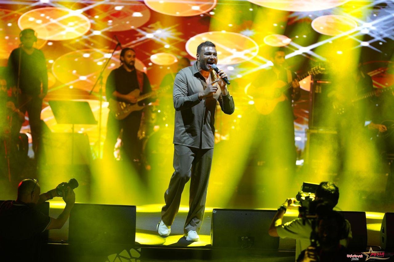 رامي صبري يحيي حفلًا ضخمًا تحت شعار كامل العدد بالكويت