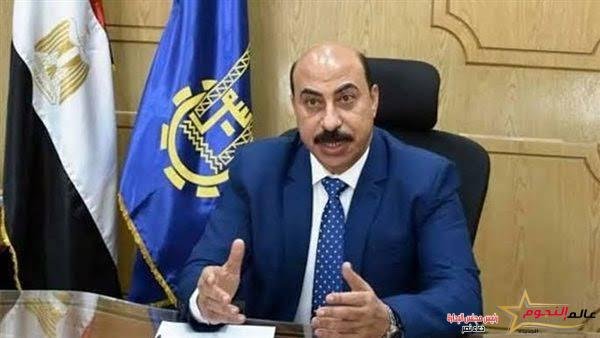 محافظ أسوان يوجه المسئولين لمتابعة تطبيق المواعيد الصيفية إعتباراً من اليوم الجمعة 26 إبريل الجارى
