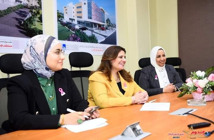 وزيرة الهجرة تتابع مستجدات مشروع مستثمر مصري بالخارج بالمنطقة الاقتصادية لقناة السويس 2 وزيرة الهجرة تتابع مستجدات مشروع مستثمر مصري بالخارج بالمنطقة الاقتصادية لقناة السويس