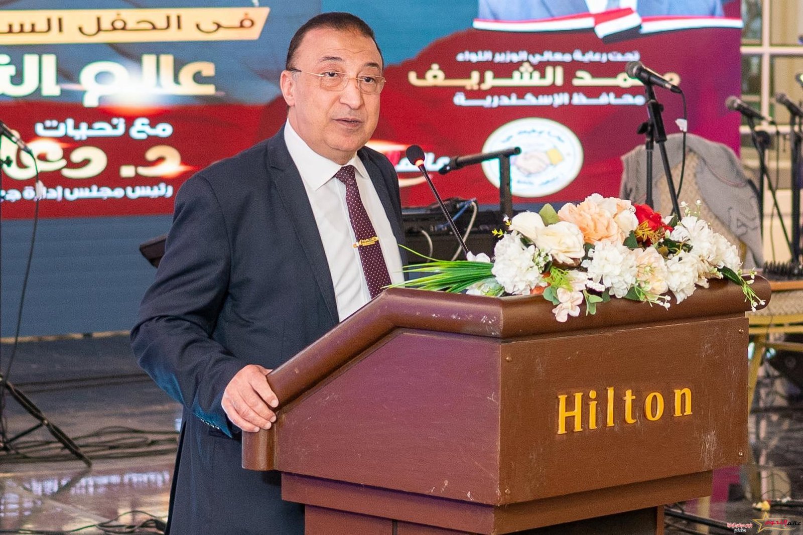 عالم النجوم تكرم مدير مديرية الطرق والنقل بحضور محافظ الإسكندرية 3 تكريم محافظ الإسكندرية بـ الحفل السنوي لـ جريدة عالم النجوم هيلتون كورنيش النيل