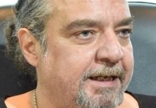 المخرج أحمد نادر جلال : كريم عبد العزيز أخويا وصاحبي .. وأحمد حلمي متفاني في شغله