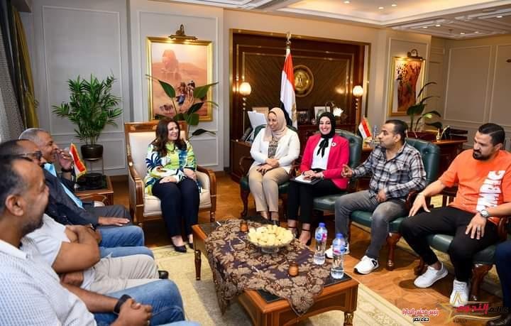 جندي تحتفل بنجاح شباب المطرية في تنظيم أكبر مائدة إفطار رمضانية في مصر والشرق الأوسط للعام العاشر