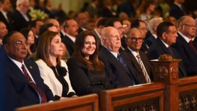 وزيرة الهجرة تشارك في قداس عيد القيامة المجيد بالكاتدرائية المرقسية