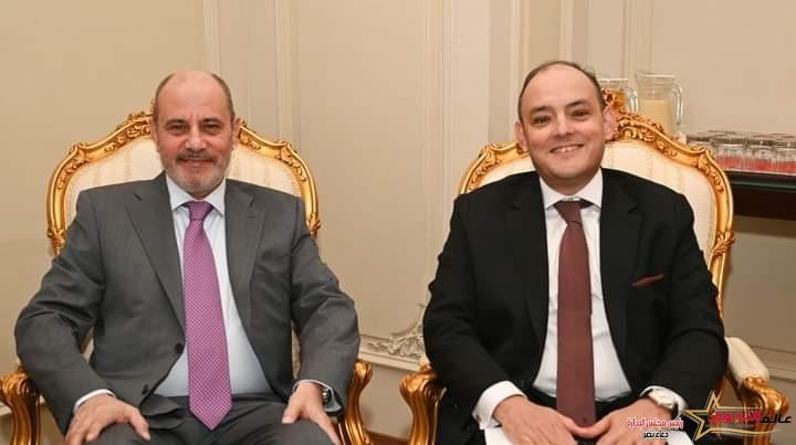 وزير التجارة والصناعة يبحث مع نظيره الأردني فرص تعزيز العلاقات الاقتصادية والتجارية والصناعية بين البلدين 2 وزير التجارة والصناعة يبحث مع نظيره الأردني فرص تعزيز العلاقات الاقتصادية والتجارية والصناعية بين البلدين